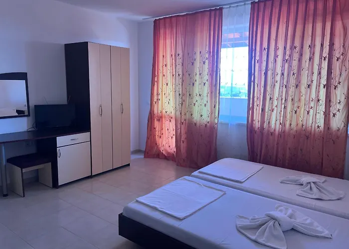 Kolev 2 3* סאני ביץ'