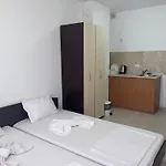 Kolev 2 3* ساني بيتش
